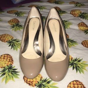 Calvin Klein beige wedges